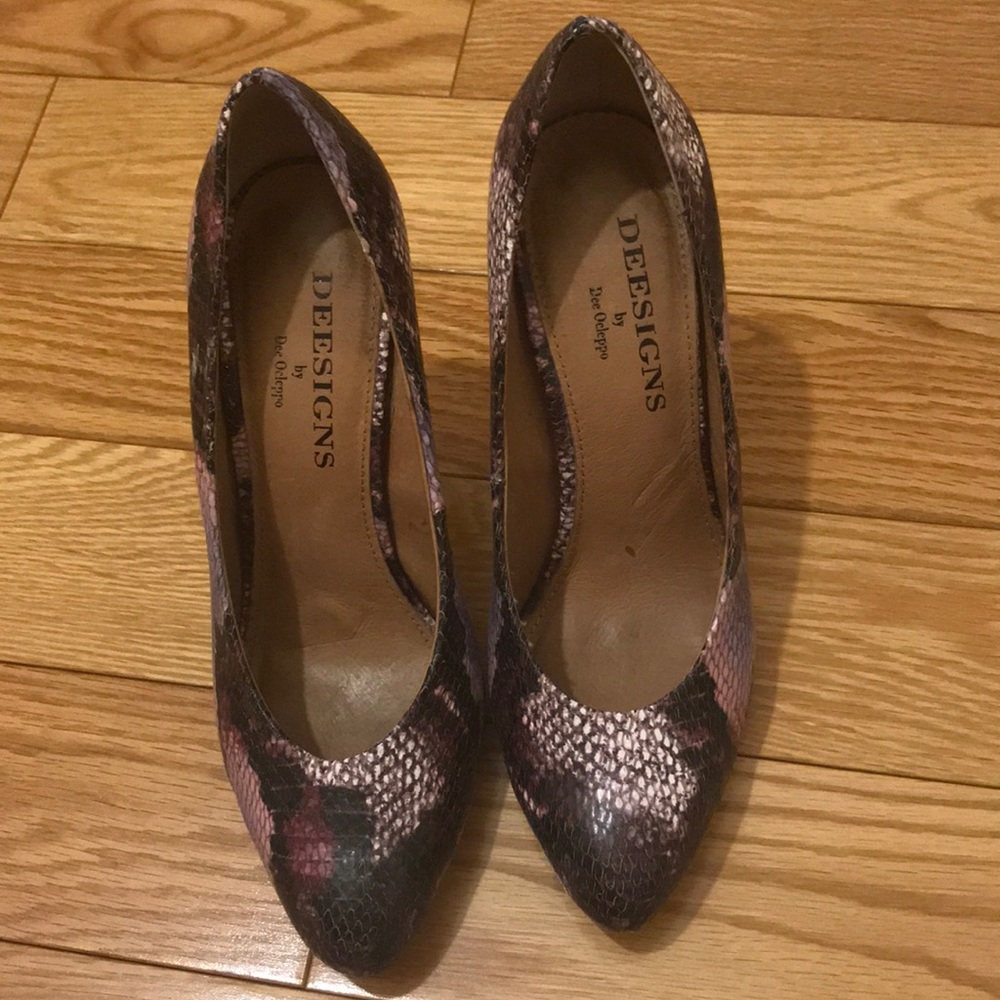 Deesigns by Dee Oeleppo Purple Pumps Size 6.5